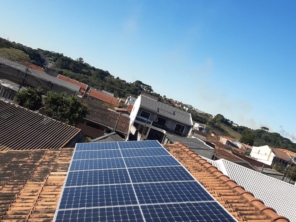 Foto de Pizom Solar em Fazenda Rio Grande, PR por Solutudo