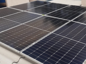 Foto de Pizom Solar em Fazenda Rio Grande, PR por Solutudo