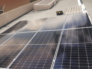 Foto de Pizom Solar em Fazenda Rio Grande, PR por Solutudo