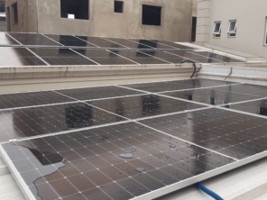 Foto de Pizom Solar em Fazenda Rio Grande, PR por Solutudo
