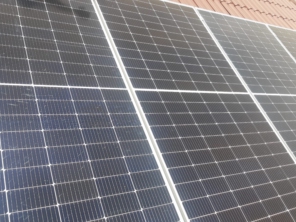 Foto de Pizom Solar em Fazenda Rio Grande, PR por Solutudo