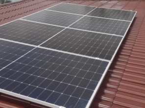 Foto de Pizom Solar em Fazenda Rio Grande, PR por Solutudo