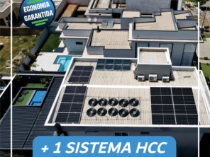 Foto de HCC Energia Solar em Ninho Verde II Eco Residence, SP por Solutudo