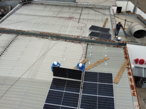 Foto de DMG Solar em Taboão da Serra, SP por Solutudo