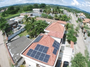 Foto de SolarLine - Energia Solar Distribuida em Itaboraí, RJ por Solutudo