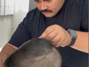 Foto de Santa Barbearia em Botucatu, SP por Solutudo