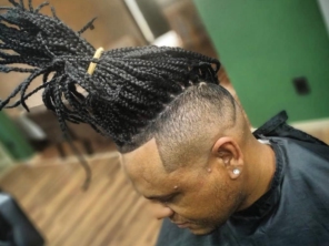 Foto de Santa Barbearia em Botucatu, SP por Solutudo
