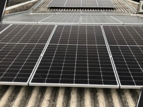 Foto de ENERGIA SOLAR PORTTE em Curitiba, PR por Solutudo