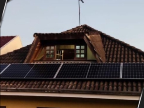 Foto de ENERGIA SOLAR PORTTE em Curitiba, PR por Solutudo