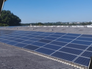 Foto de ENERGIA SOLAR PORTTE em Curitiba, PR por Solutudo