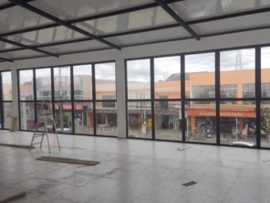 Foto de Vidraçaria Alebox em Curitiba, PR por Solutudo