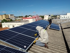 Foto de 3MCE Energia Solar em Uberlândia, MG por Solutudo