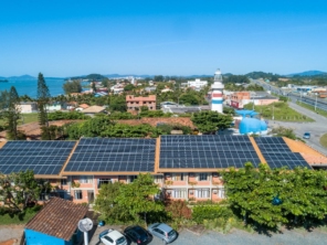 Foto de Complac Energia Solar em Jaraguá do Sul, SC por Solutudo