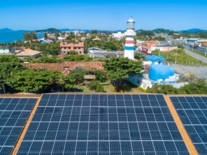 Foto de Complac Energia Solar em Jaraguá do Sul, SC por Solutudo