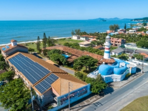 Foto de Complac Energia Solar em Jaraguá do Sul, SC por Solutudo