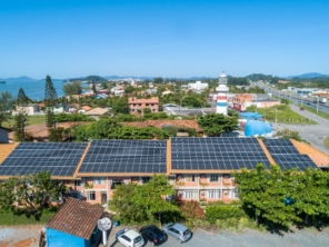 Foto de Complac Energia Solar em Jaraguá do Sul, SC por Solutudo