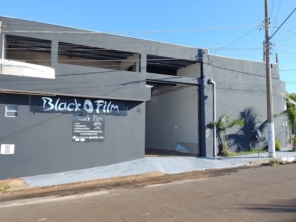 Foto de BLACK FILM em Pederneiras, SP por Solutudo