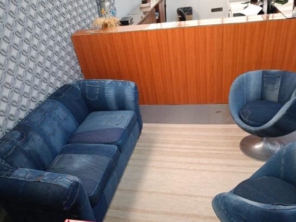 Foto de Estofados Max | Sofás, Poltronas e Reforma de Estofados em Americana em Americana, SP por Solutudo