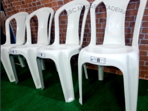 Foto de J&C Atacadão das cadeiras em Duque de Caxias, RJ por Solutudo