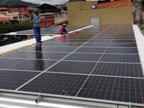 Foto de YUMA Solar em Santa Luzia, MG por Solutudo