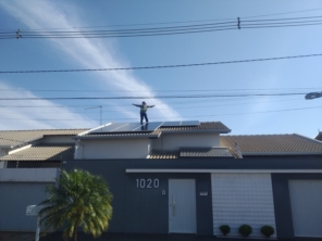 Foto de 3MCE Energia Solar em Araguari, MG por Solutudo