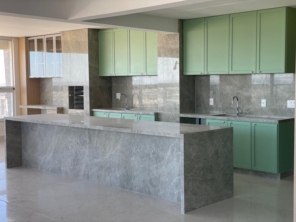 Foto de Portico Interiores em Goiânia, GO por Solutudo