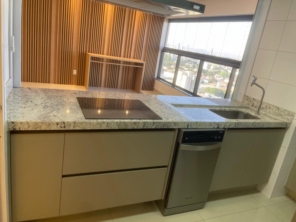 Foto de Portico Interiores em Goiânia, GO por Solutudo