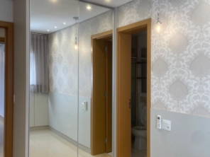Foto de Portico Interiores em Goiânia, GO por Solutudo