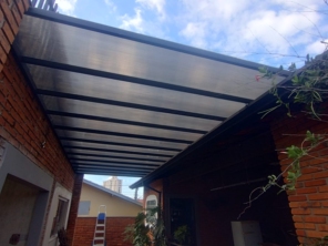 Foto de Innova Toldos e Coberturas em Botucatu, SP por Solutudo