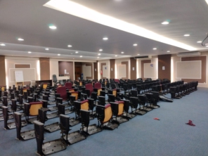 Foto de U.T.I das Cadeiras em Anápolis, GO por Solutudo