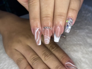 Foto de Ka design de unhas em Pederneiras, SP por Solutudo