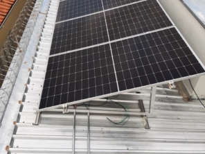 Foto de Solar Ageflex Energia Sustentável em Lins, SP por Solutudo