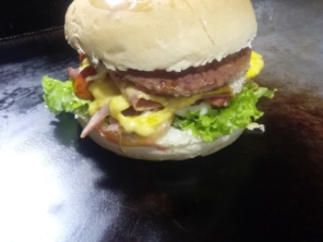 Foto de Lucas e Maria lanches em São Manuel, SP por Solutudo