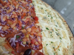 Foto de Pizzaria da Chácara em São Manuel, SP por Solutudo
