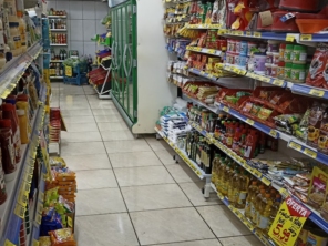 Foto de Mercado Macedo em São Manuel, SP por Solutudo