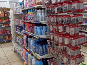 Foto de Mercado Macedo em São Manuel, SP por Solutudo