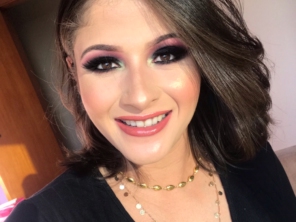 Foto de Carina Vieira Makeup em São Manuel, SP por Solutudo