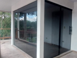 Foto de Artek Vidros em Curitiba, PR por Solutudo
