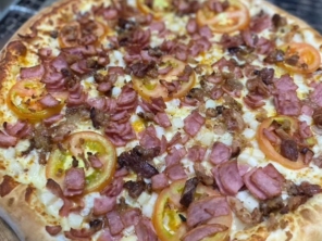 Foto de Pizzaria Nova Viena em Botucatu, SP por Solutudo