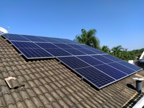 Foto de Plaza Energia Solar em Itupeva, SP por Solutudo