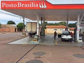 Foto de Posto Brasilia em Bernardino de Campos, SP por Solutudo