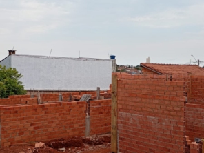 Foto de Gil Construções em Botucatu, SP por Solutudo