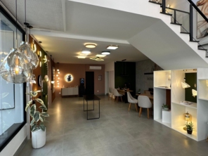 Foto de Home Lustres em Botucatu, SP por Solutudo