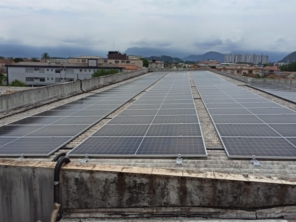 Foto de Instaladora Solar em Guarujá, SP por Solutudo