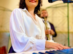 Foto de Raphaela Lopes - Musicista e Musicoterapeuta em Ponte Nova, MG por Solutudo