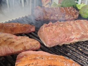 Foto de Adnilson Assador de Carnes Avaré em São Manuel, SP por Solutudo