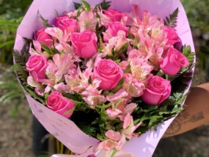 Foto de Flor de Lis - Floricultura e Presentes em Santa Cruz do Rio Pardo, SP por Solutudo