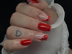 Foto de Nicoly Thomazete - Nail Designer em São Manuel, SP por Solutudo