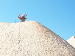 Foto de Campos Areia e Pedra em Jundiaí, SP por Solutudo