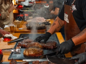 Foto de Guilherme Bolognesi - Buffet em São Manuel, SP por Solutudo